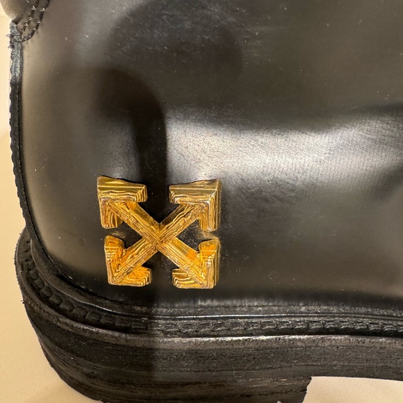 OFF-WHITE Arrow Appliqué Hiking Boot - Picture 4 of 15